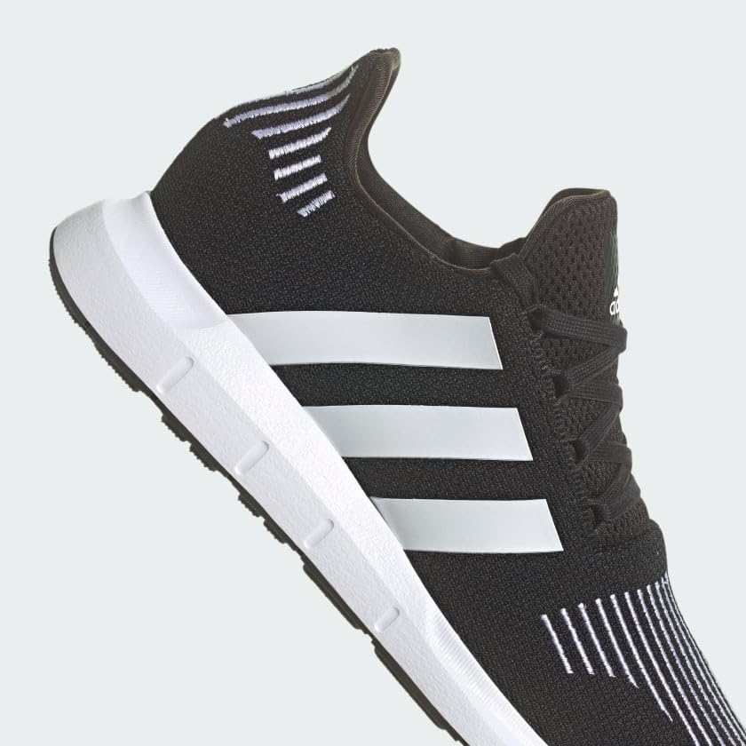 Adidas Mens Swift Run Core Black/White/White 13